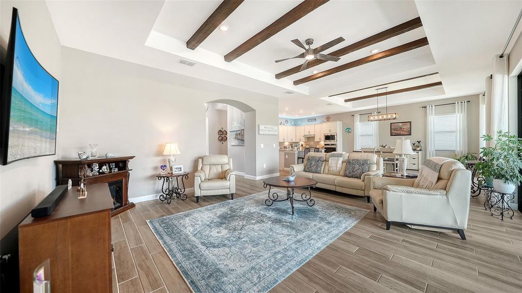 Image 11 of property listing at 4915 SPARKLING SEA LANE, Bradenton, FL 34211