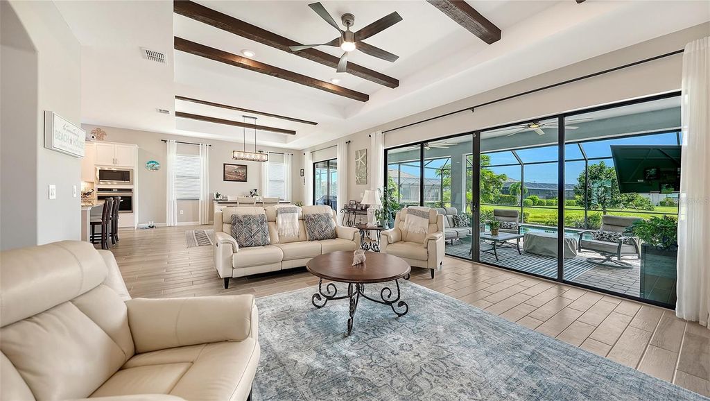 Image 12 of property listing at 4915 SPARKLING SEA LANE, Bradenton, FL 34211