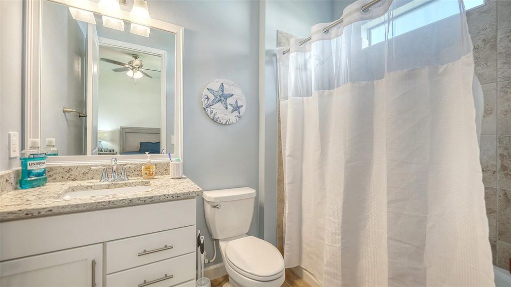 Image 30 of property listing at 4915 SPARKLING SEA LANE, Bradenton, FL 34211