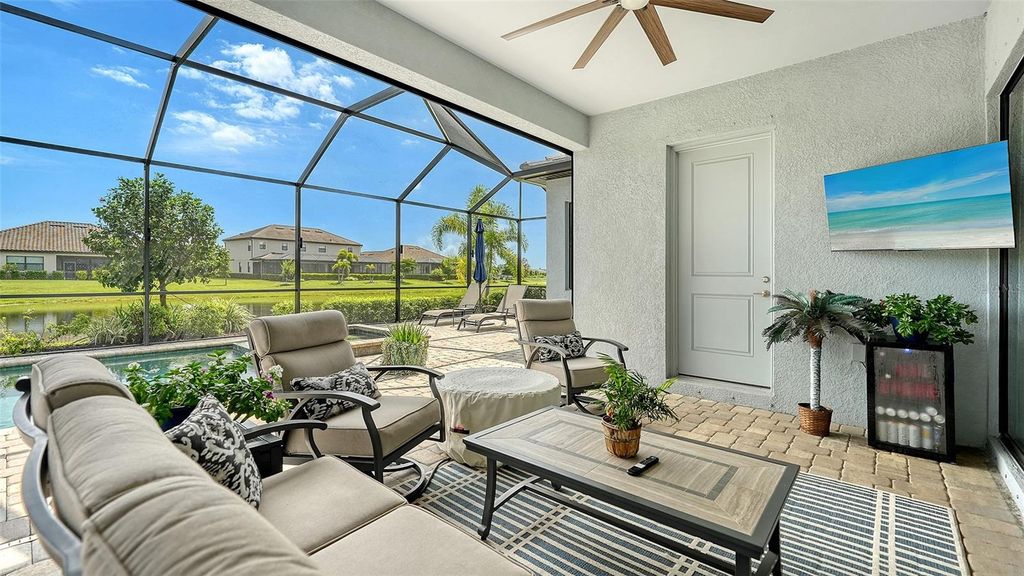 Image 41 of property listing at 4915 SPARKLING SEA LANE, Bradenton, FL 34211