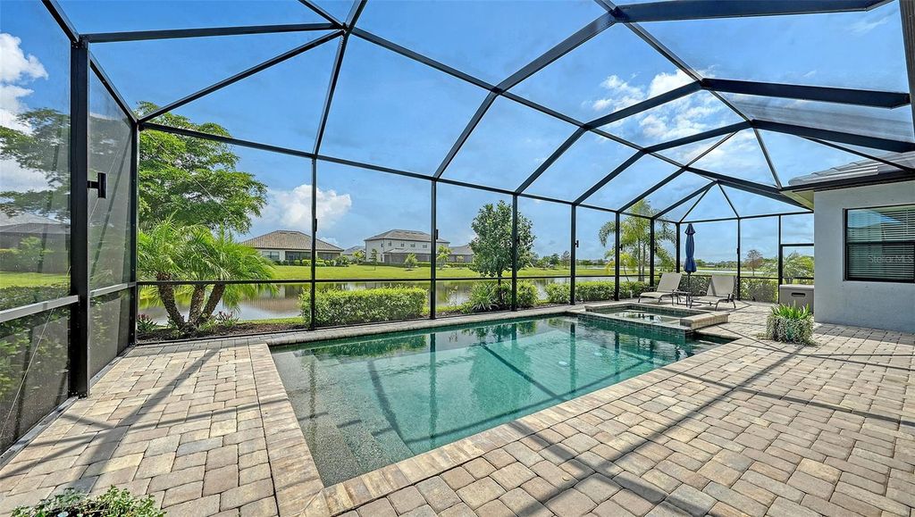 Image 49 of property listing at 4915 SPARKLING SEA LANE, Bradenton, FL 34211
