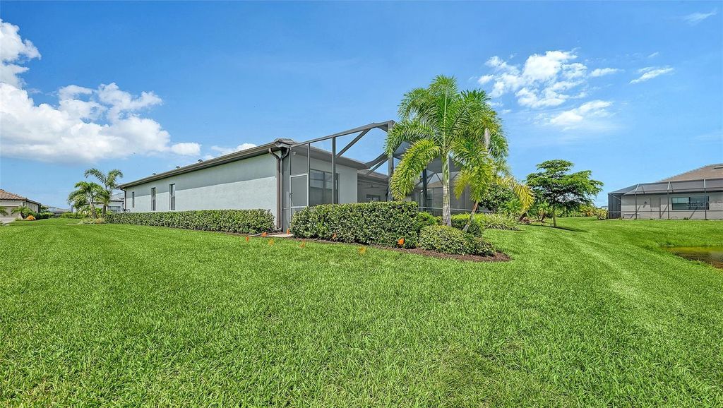 Image 55 of property listing at 4915 SPARKLING SEA LANE, Bradenton, FL 34211