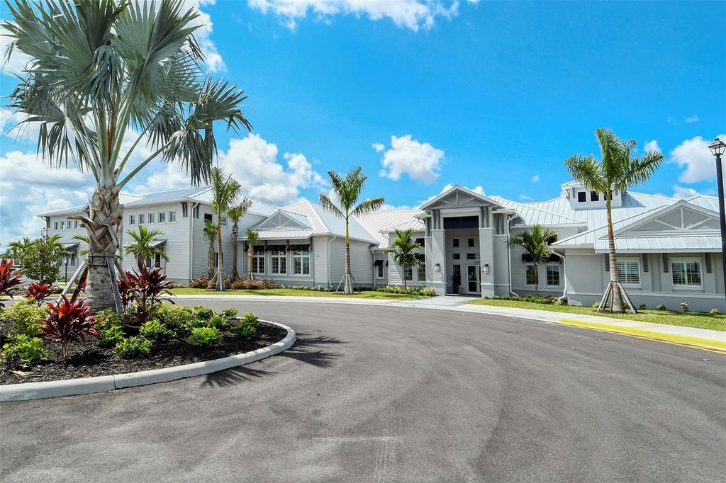 Image 60 of property listing at 4915 SPARKLING SEA LANE, Bradenton, FL 34211