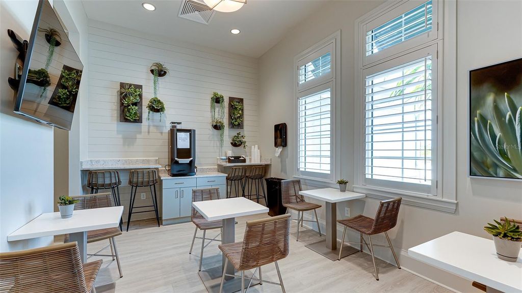 Image 65 of property listing at 4915 SPARKLING SEA LANE, Bradenton, FL 34211