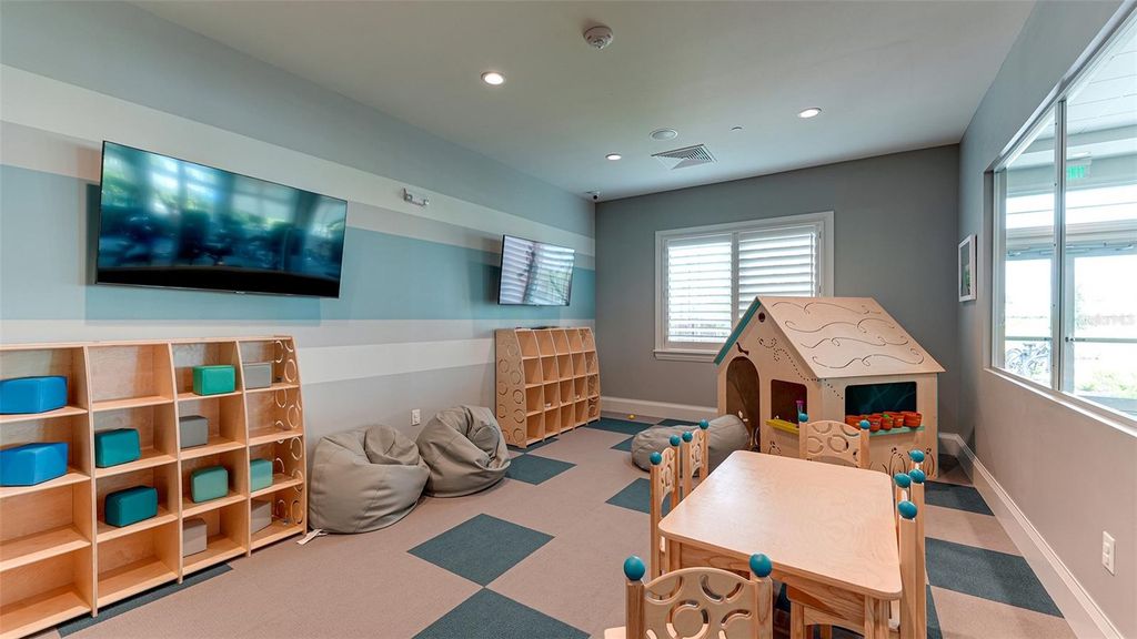 Image 70 of property listing at 4915 SPARKLING SEA LANE, Bradenton, FL 34211