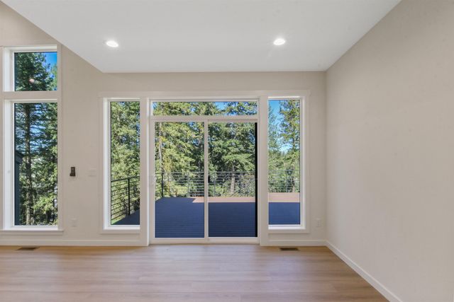 16994 N Morton Ln, Colbert, WA 99005