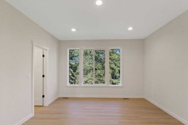 16994 N Morton Ln, Colbert, WA 99005