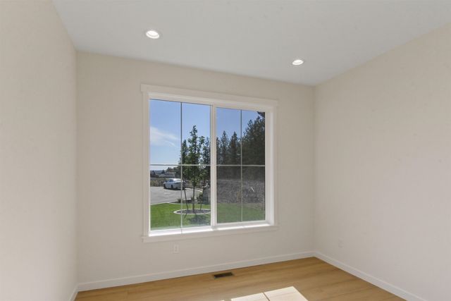 16994 N Morton Ln, Colbert, WA 99005