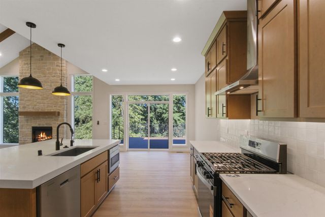 16994 N Morton Ln, Colbert, WA 99005