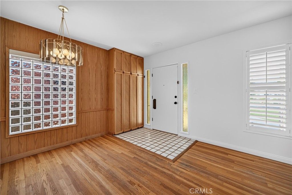 17640 Kittridge Street, Lake Balboa, CA 91406 — photo 3