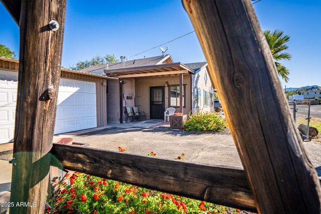 18870 E Mechling Drive, Black Canyon City, AZ 85324