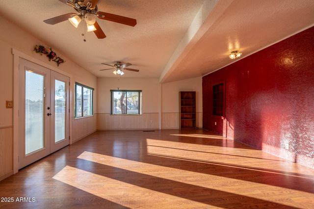 18870 E Mechling Drive, Black Canyon City, AZ 85324