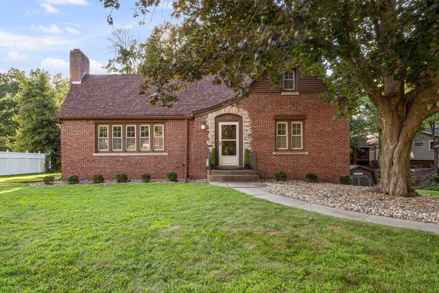 2601 12th Street, Moline, IL 61265