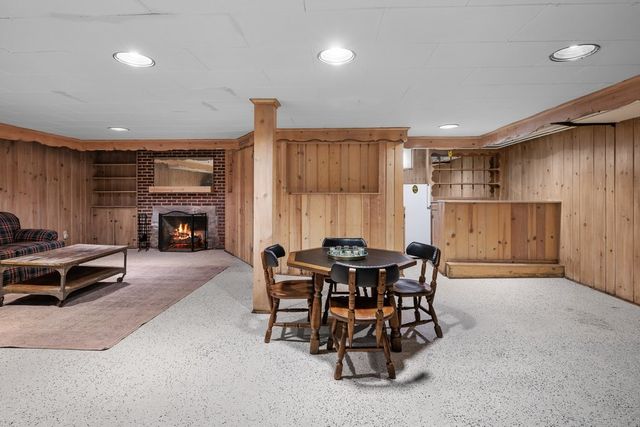 2601 12th Street, Moline, IL 61265