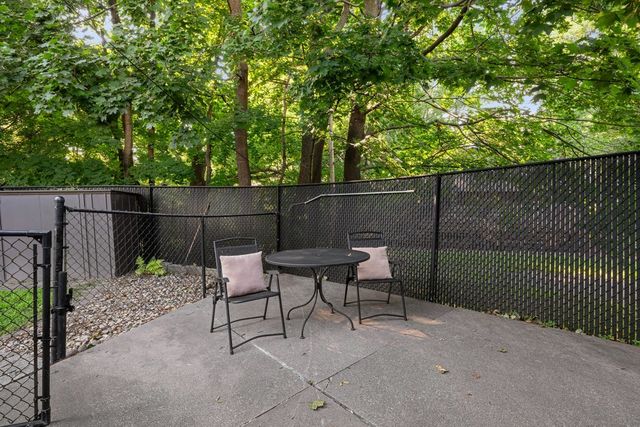 2601 12th Street, Moline, IL 61265