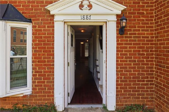 1887 Mcelvaney Lane, Lawrenceville, GA 30044