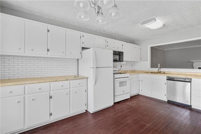 1887 Mcelvaney Lane, Lawrenceville, GA 30044