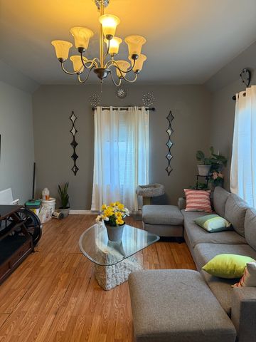 244 S Mason Street, Bensenville, IL 60106