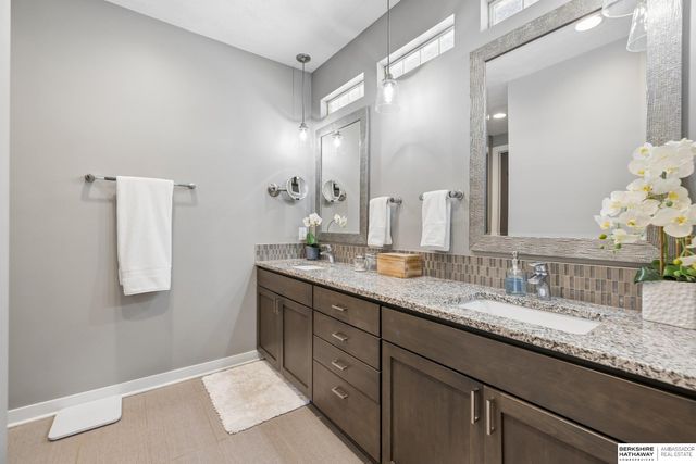 6833 Wildrye Road, Lincoln, NE 68521