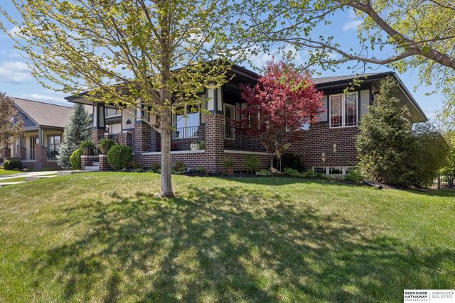 6833 Wildrye Road, Lincoln, NE 68521