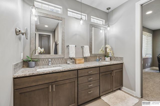 6833 Wildrye Road, Lincoln, NE 68521