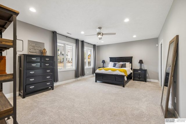 6833 Wildrye Road, Lincoln, NE 68521