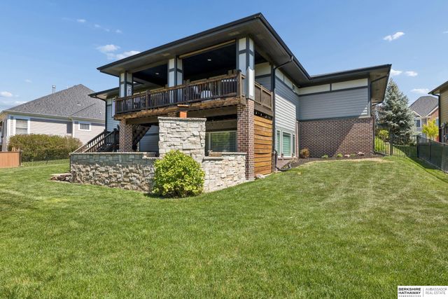 6833 Wildrye Road, Lincoln, NE 68521