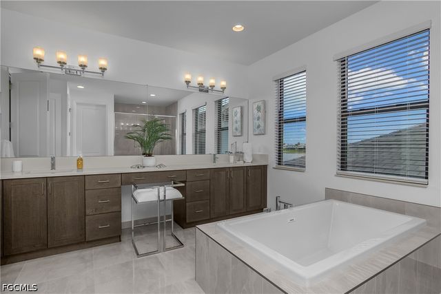 12733 Caballo CT, Estero, FL 33928