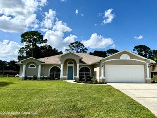 451 Hurst Road NE, Palm Bay, FL 32907