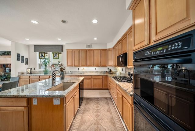 1420 Kilreny Ct, Folsom, CA 95630