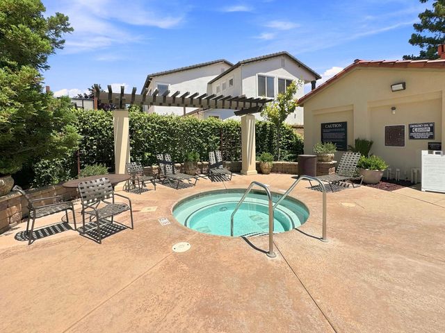 1420 Kilreny Ct, Folsom, CA 95630
