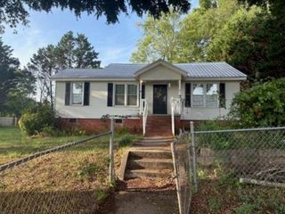 3 W 1st Street, Aragon, GA 30104