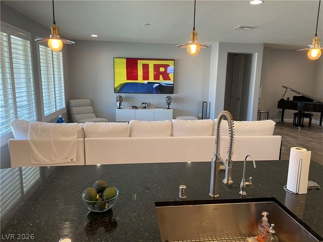 9544 Wild Valley Avenue, Las Vegas, NV 89148