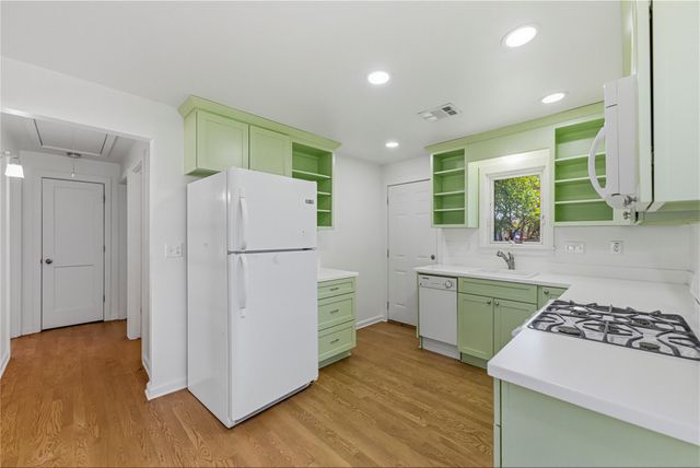 503 W Croslin ST, Austin, TX 78752