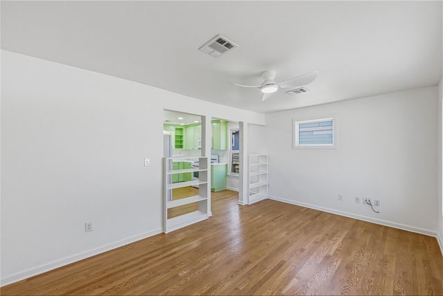 503 W Croslin ST, Austin, TX 78752