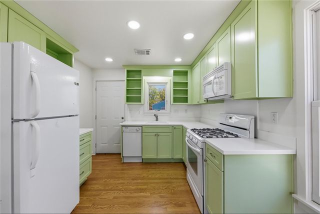 503 W Croslin ST, Austin, TX 78752