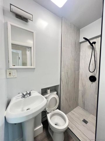 4060 Oakcrest, San Diego, CA 92105