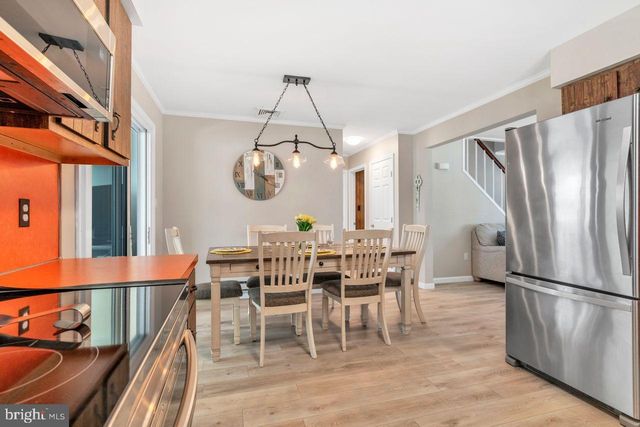 274 S 1ST ST, Surf City, NJ 08008