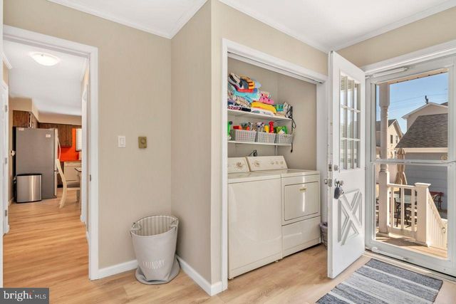 274 S 1ST ST, Surf City, NJ 08008