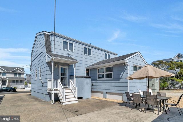 274 S 1ST ST, Surf City, NJ 08008