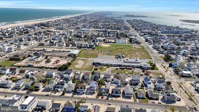274 S 1ST ST, Surf City, NJ 08008