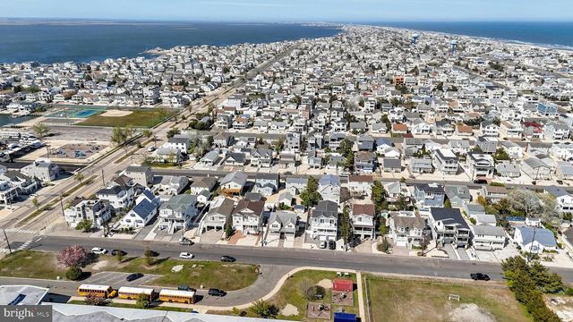 274 S 1ST ST, Surf City, NJ 08008