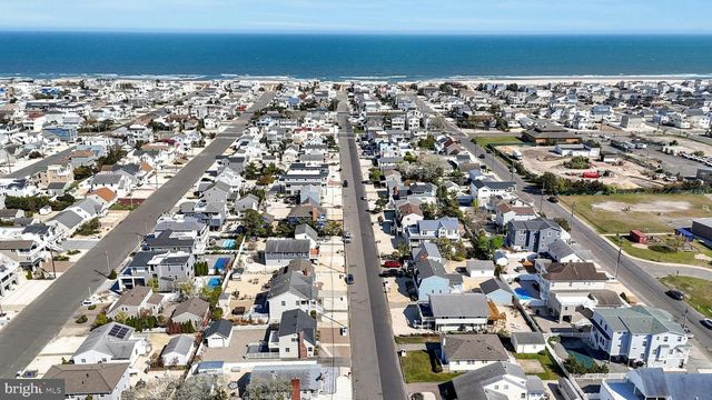 274 S 1ST ST, Surf City, NJ 08008