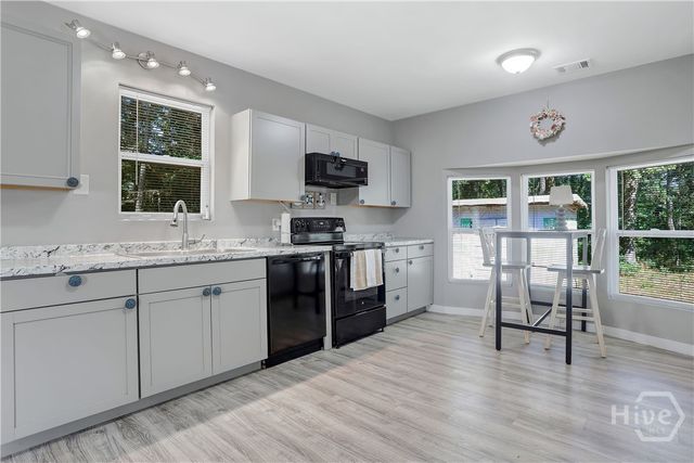 560 Mendel Avenue, Savannah, GA 31406