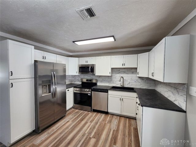 20 Ramona Drive, Fairborn, OH 45324