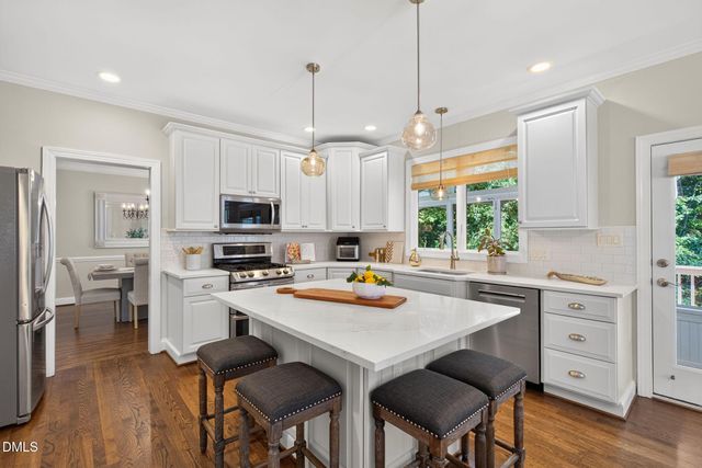 106 Aberson Court, Cary, NC 27519