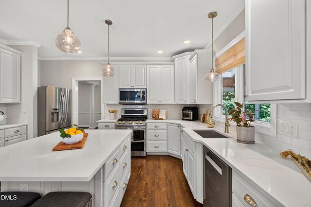 106 Aberson Court, Cary, NC 27519