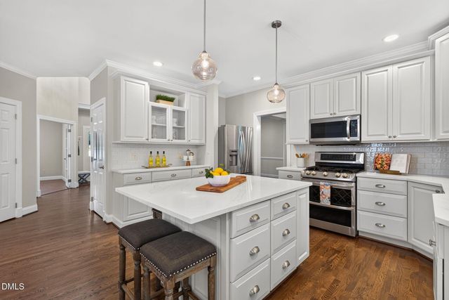 106 Aberson Court, Cary, NC 27519