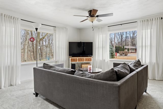 1700 46th Street, Moline, IL 61265