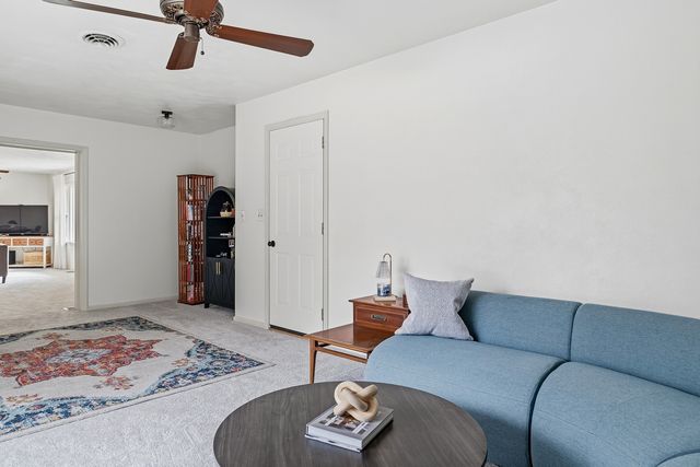 1700 46th Street, Moline, IL 61265